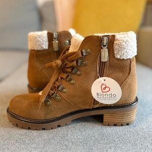 NEW BLONDO Devin Waterproof Suede Booties Women’s size 7.5 Medium